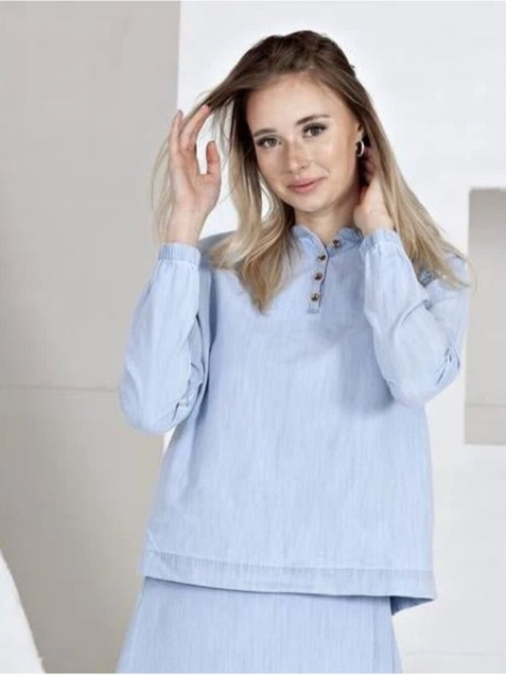 Parni Denim Diamond Light Blue Button-Front Casual Henley Top size M